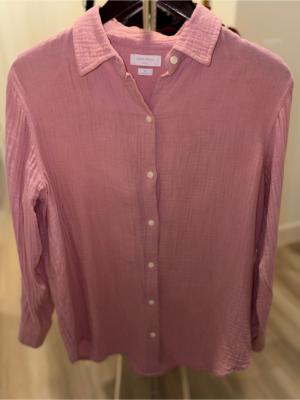 Aritzia Sail Long Sleeve Button Down Shirt Sz XS Shade Tart Pink